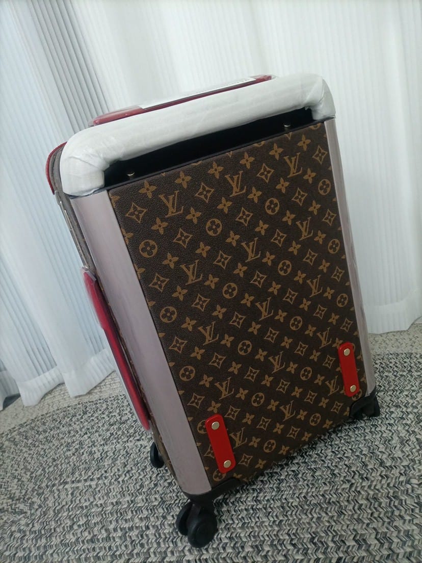 Lou Vickie Monogram Horizon 55 Carry-On Suitcase